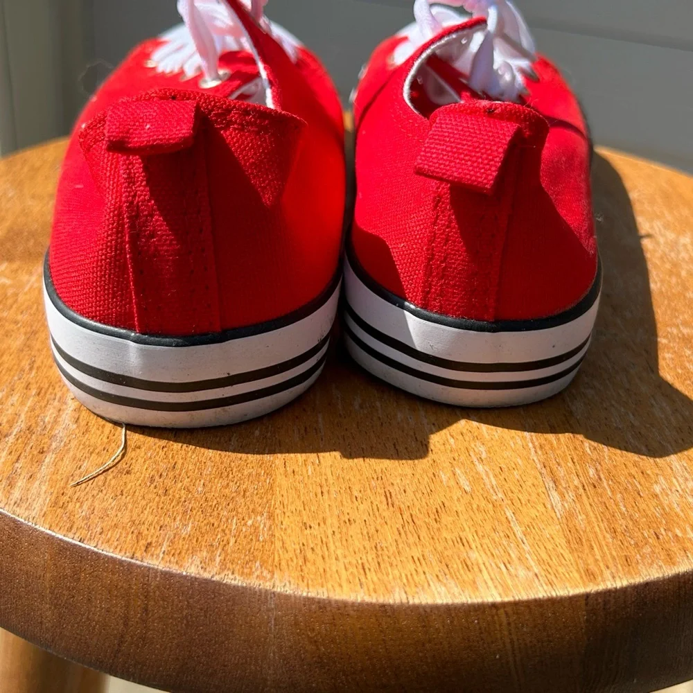 Red sneakers size 9 women’s - Picture 3 of 8